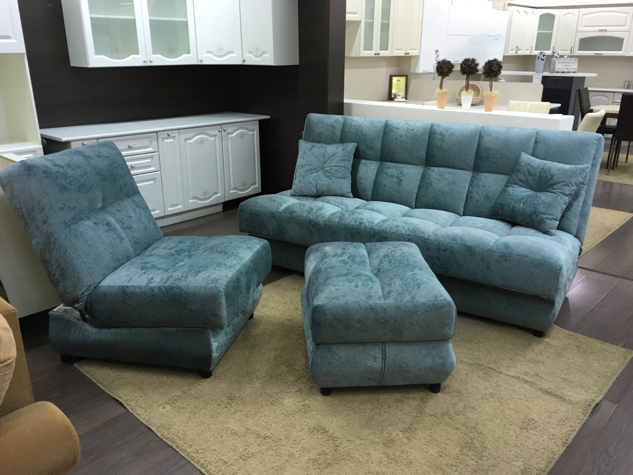 Диван Веста-2 + кресло-кровать + пуф купить по цене от 39900 руб. —интернет магазин Новый Магнат