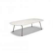 Обеденные столы