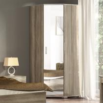 Распашные шкафы