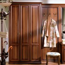 Распашные шкафы