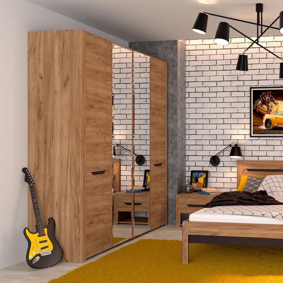 Распашные шкафы