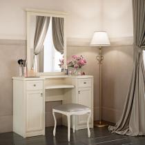Туалетный стол