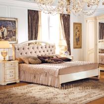 кровать в спальню