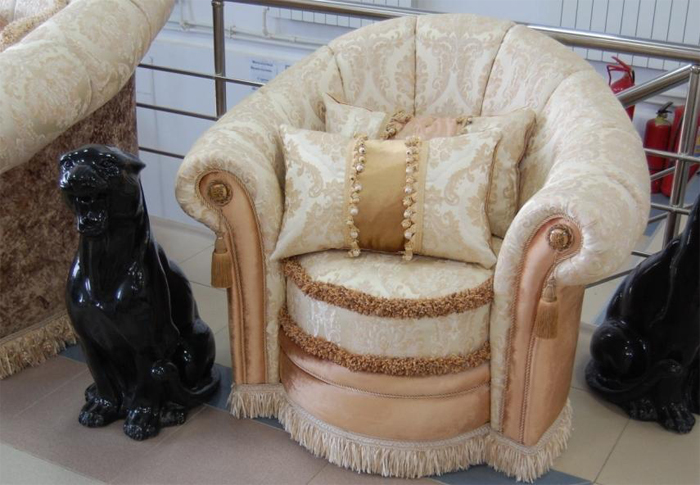 кресло для гостиной