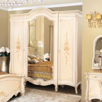 Распашные шкафы