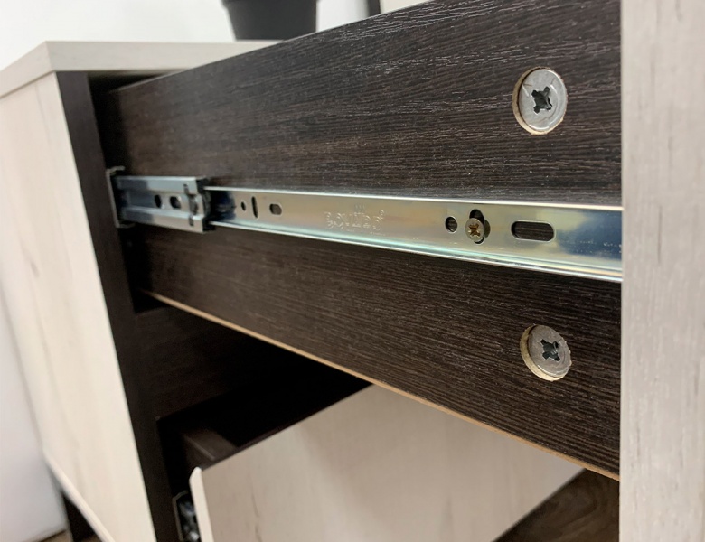 прикроватные тумбы