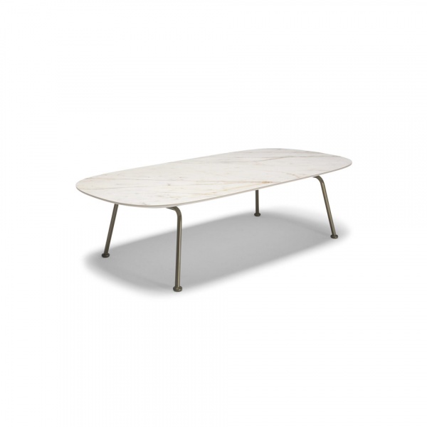 Обеденные столы