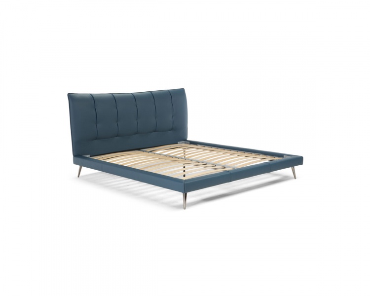 Двуспальные кровати