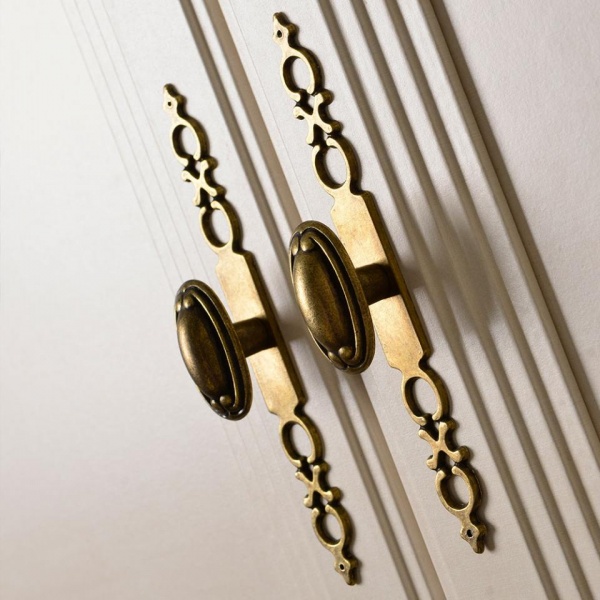 Распашные шкафы