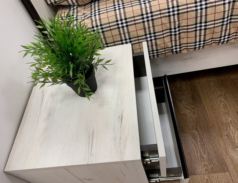 прикроватные тумбы