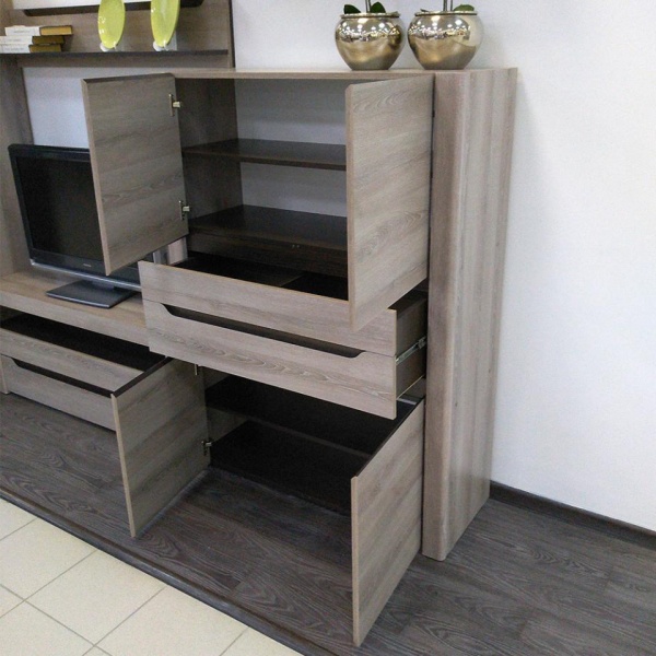 Распашные шкафы