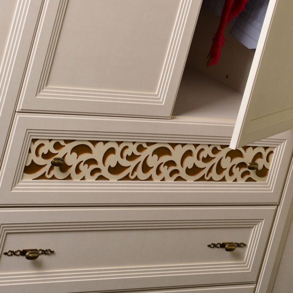 Распашные шкафы