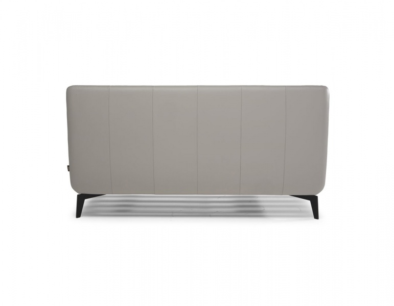 Двуспальные кровати