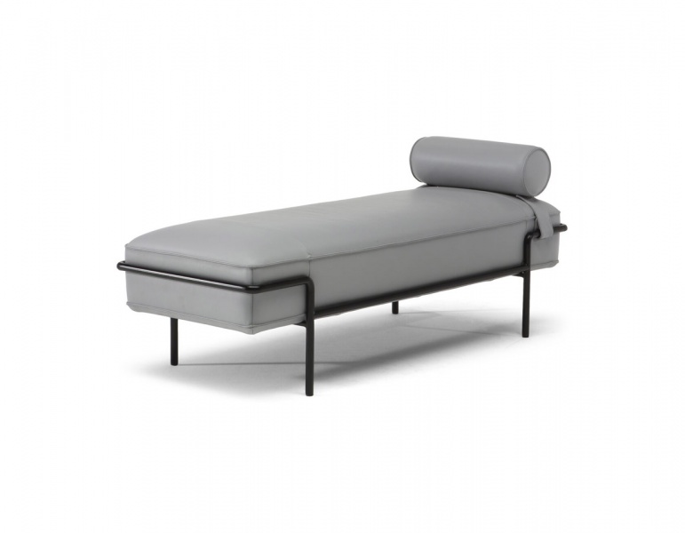 Двуспальные кровати