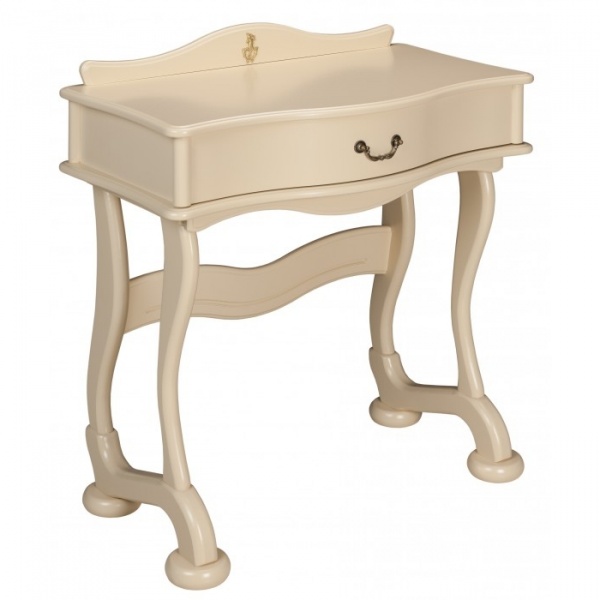 Туалетный стол