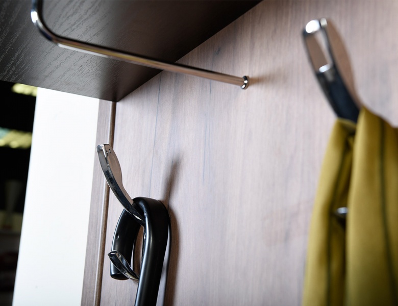 купить прихожую