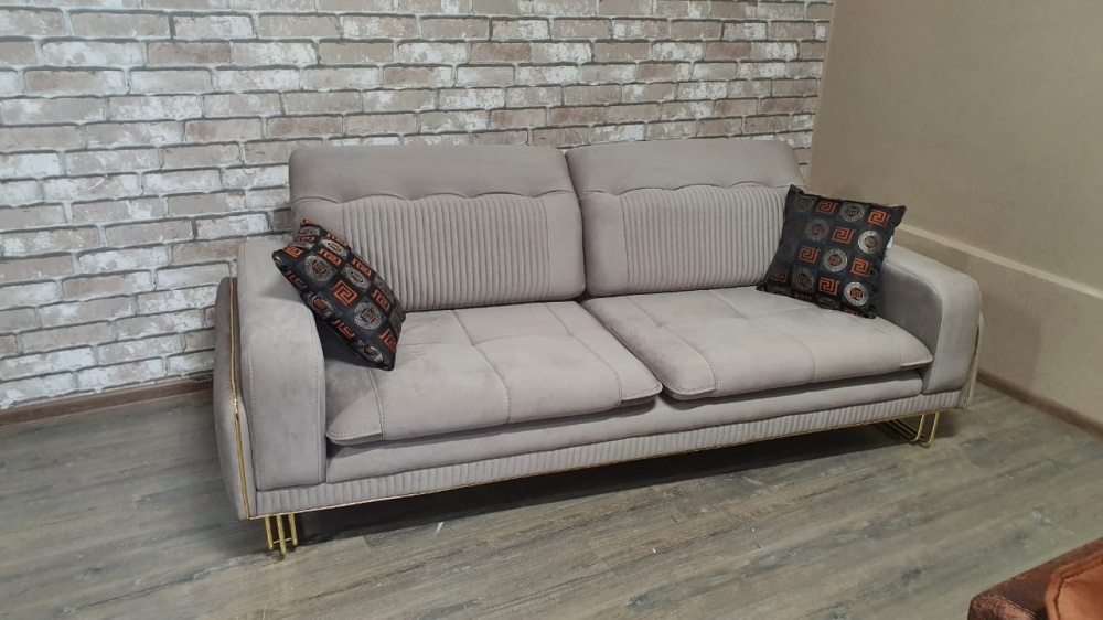 Диван Массахи