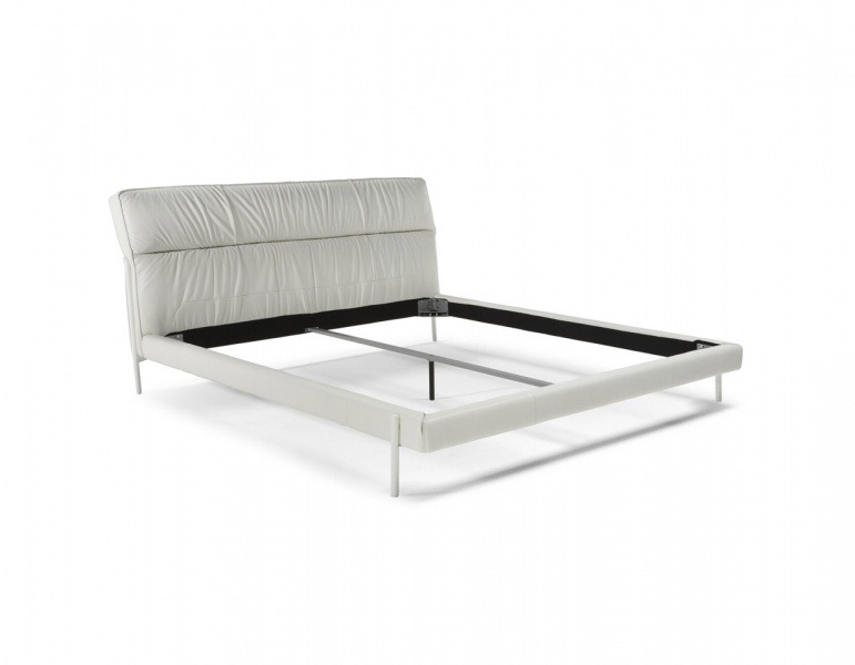 Двуспальные кровати